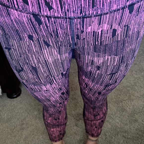 Lululemon pace rival crop size 8 - Picture 4 of 6